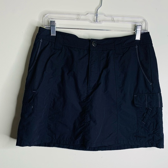 Columbia Black Titanium Cargo Skort Sz 10 - Picture 7 of 9